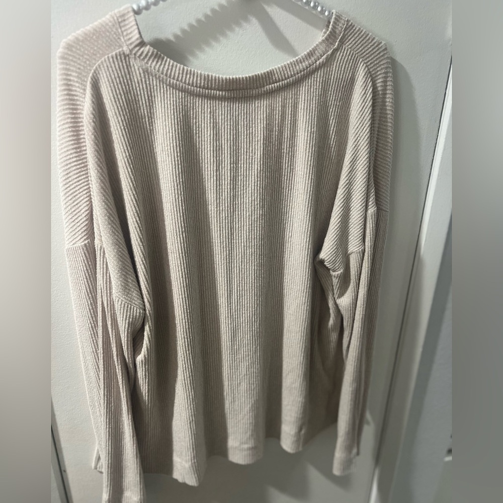 Tommy Bahama Sea Cove Island Soft Womens Ribbed V-neck Cream/White XL EUC - Picture 4 of 5
